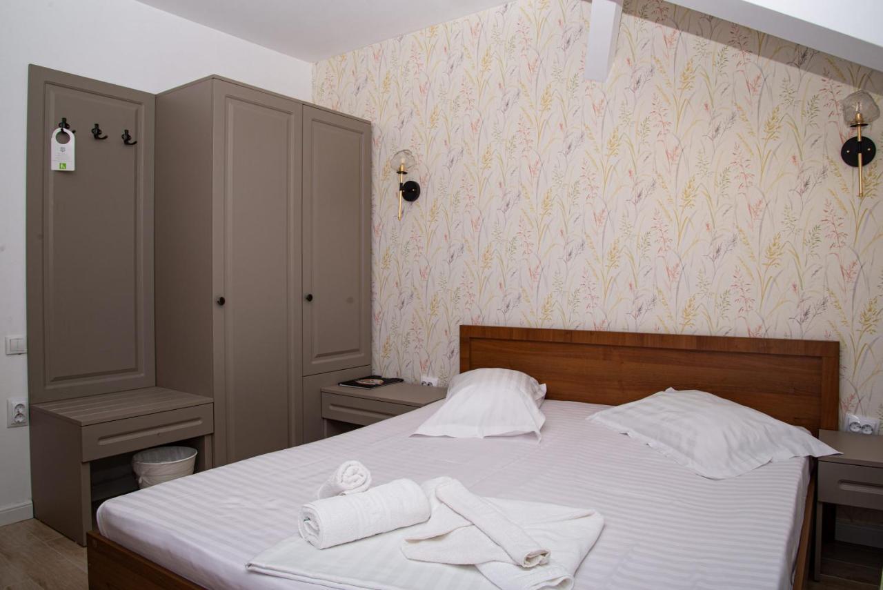 Paradis Hotel Mila Douăzeci şi Trei エクステリア 写真