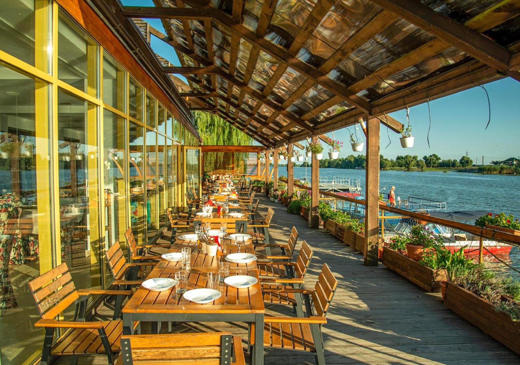 Paradis Hotel Mila Douăzeci şi Trei エクステリア 写真