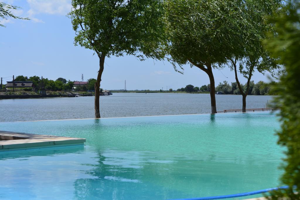 Paradis Hotel Mila Douăzeci şi Trei エクステリア 写真
